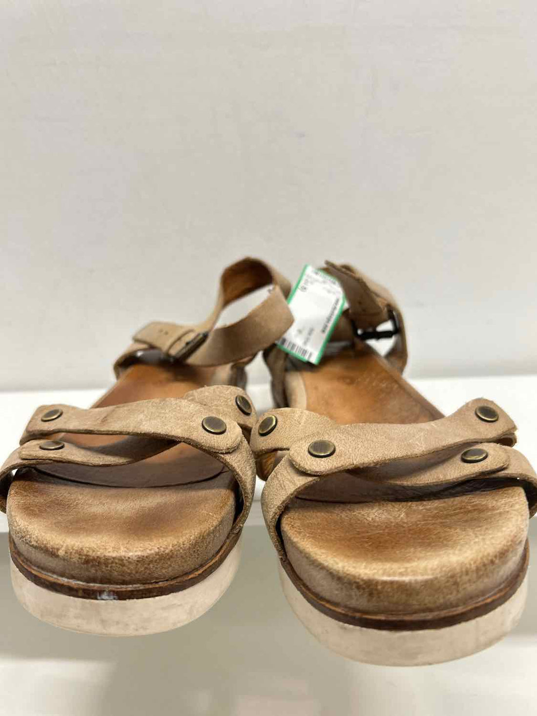 Bussola Women Size 40 (9-9.5) Tan Sandals