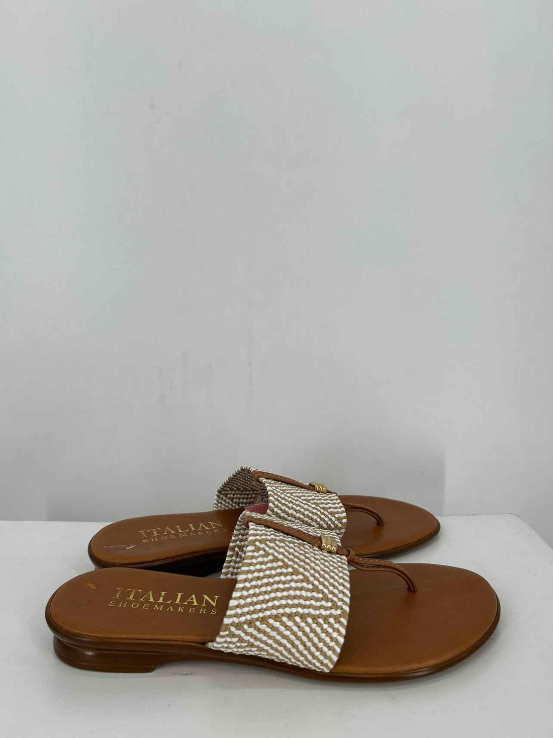 Italian Shoe Makers Women Size 7.5 Tan & White Sandals