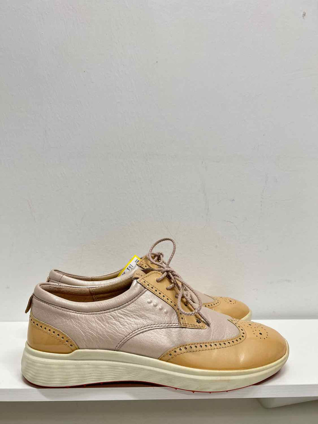 Ecco Women Size 39 Blush Sneakers