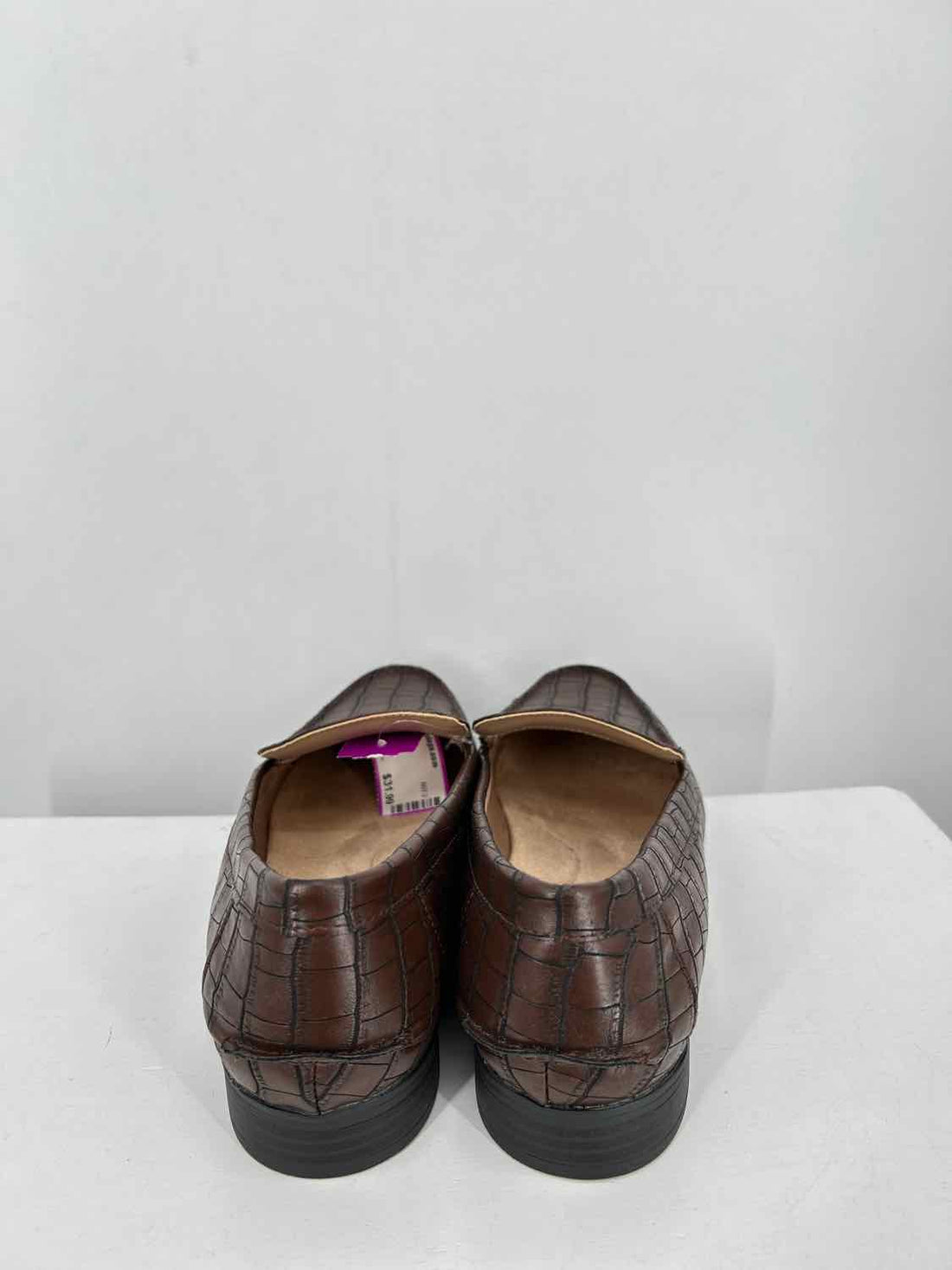Lifestride Women Size 8.5 Brown Croc Embossed Loafers
