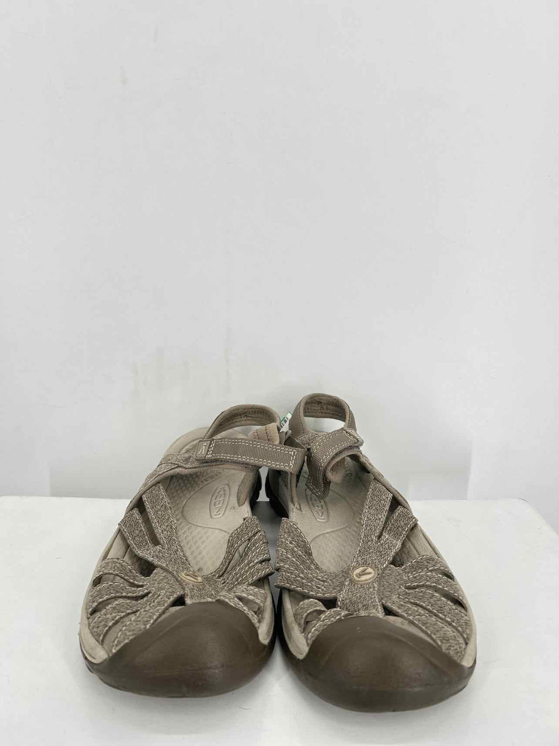 Keen Women Size 10 Taupe Sandals