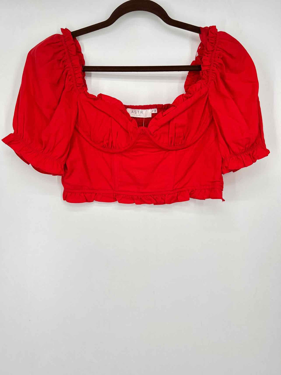 ASTR Size M Red Short Sleeve