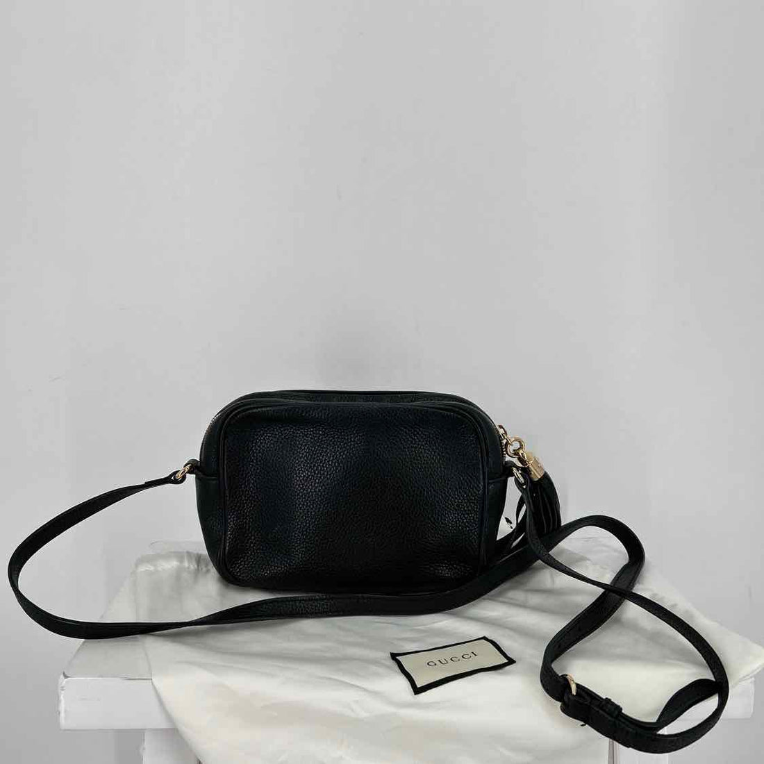 Gucci Soho Disco Black Pebbled Leather Pre Owned LUXURY