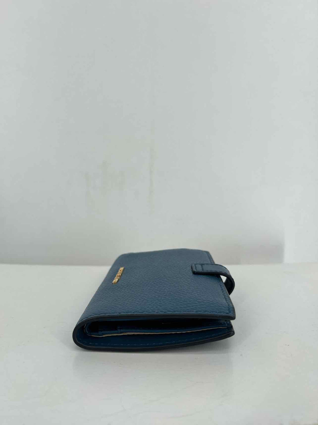 Michael Kors Blue Pebbled Leather Excellent Condition Wallet