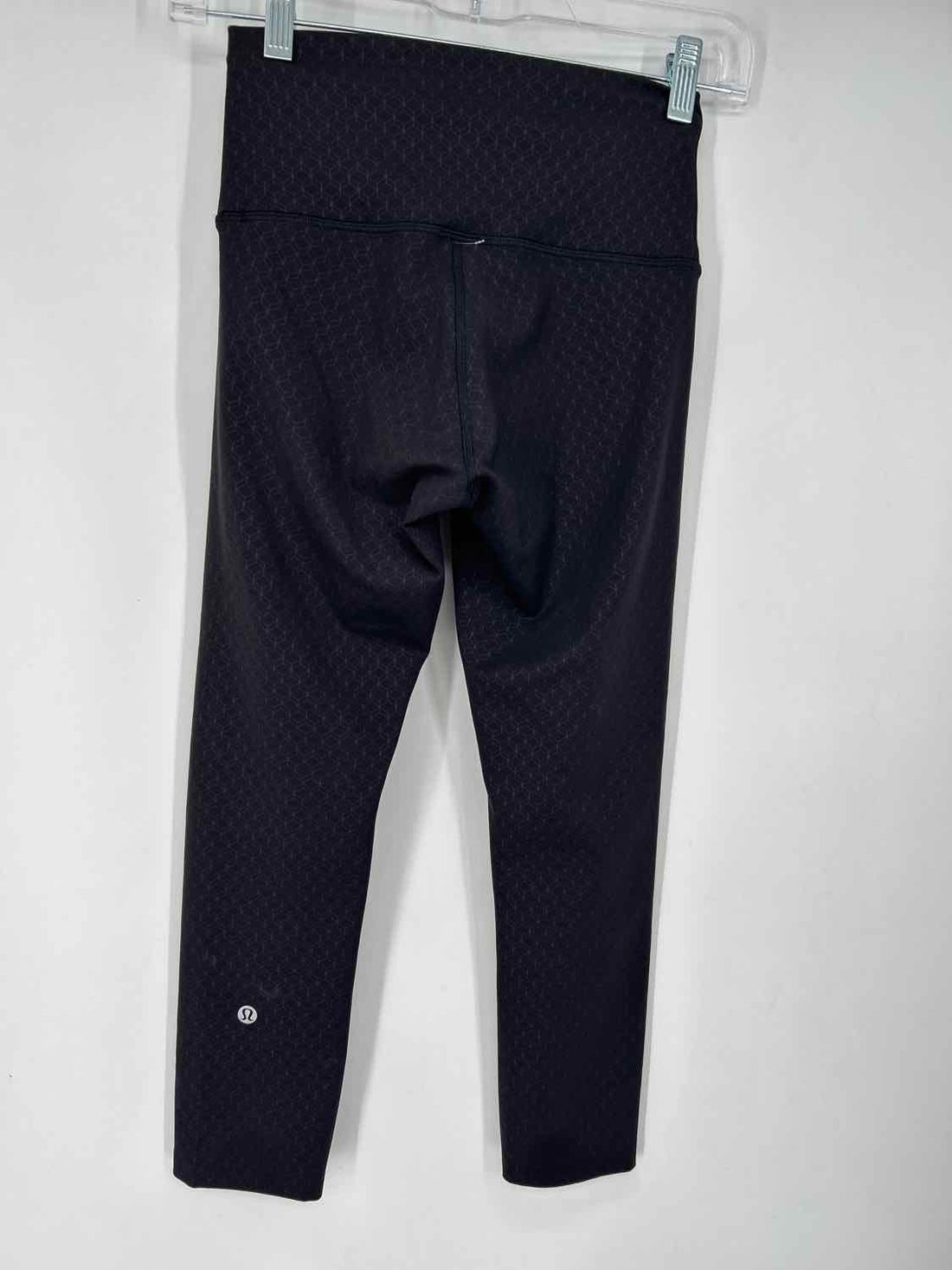 Lululemon Size 4 Black Print Active Leggings
