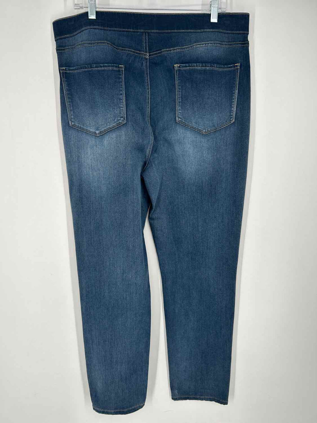 DKNY Size XL Denim Jeans