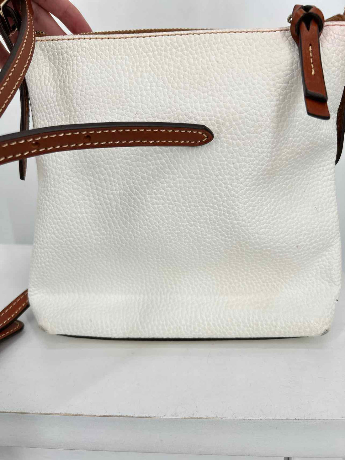 Dooney & Bourke White & Brown Pebbled Leather Pre Owned Crossbody