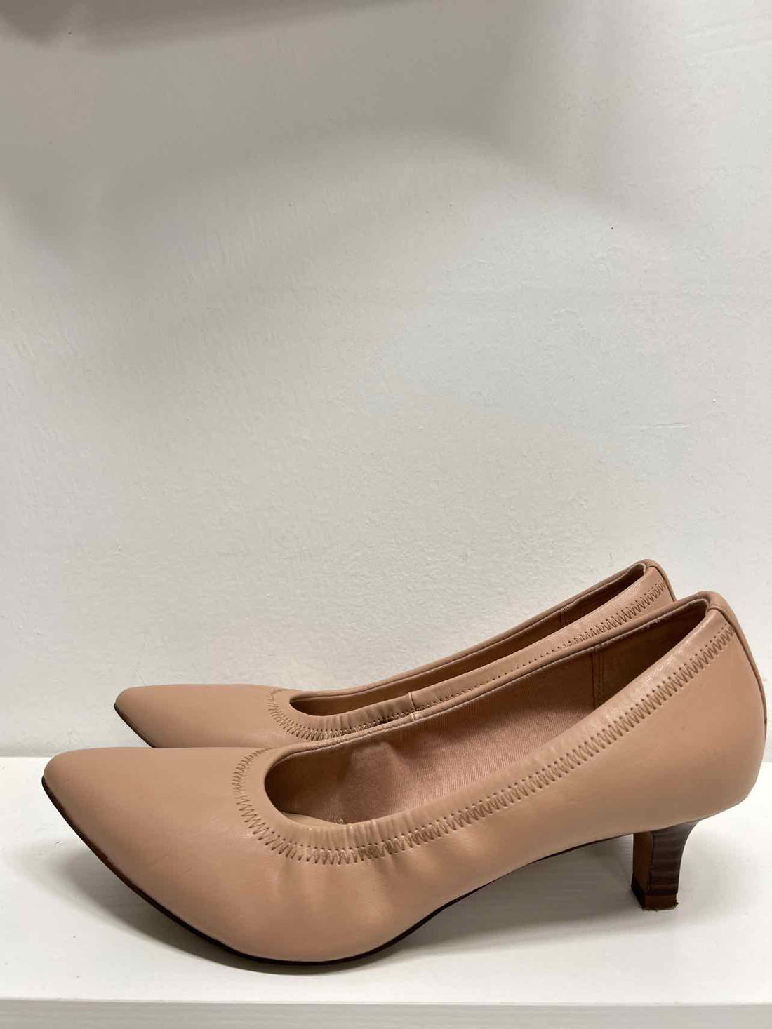 Clarks Women Size 10 Blush Heels