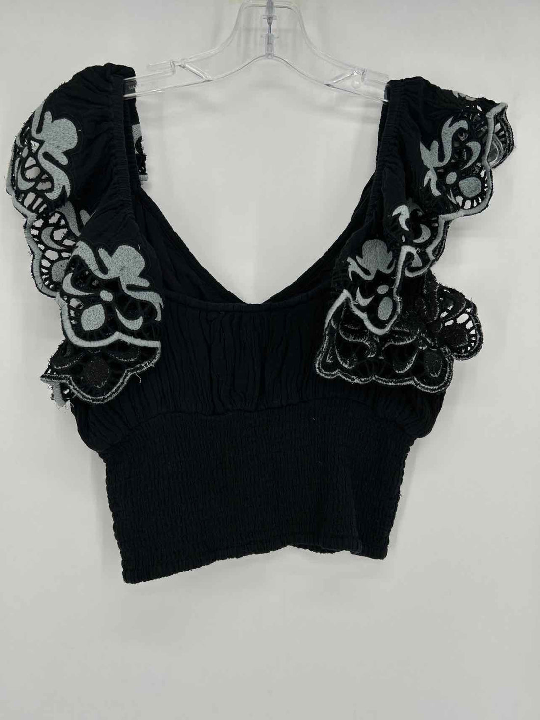 Ollari Size M Black Eyelet Short Sleeve