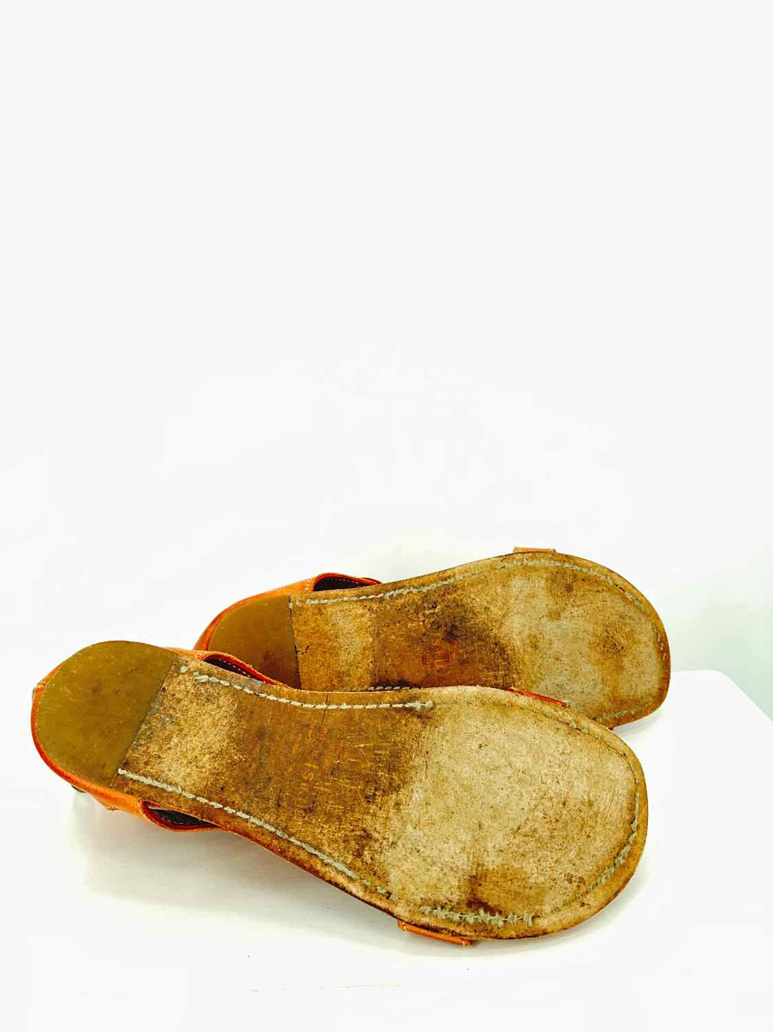 Bedstu Women Size 8.5 Tan Sandals