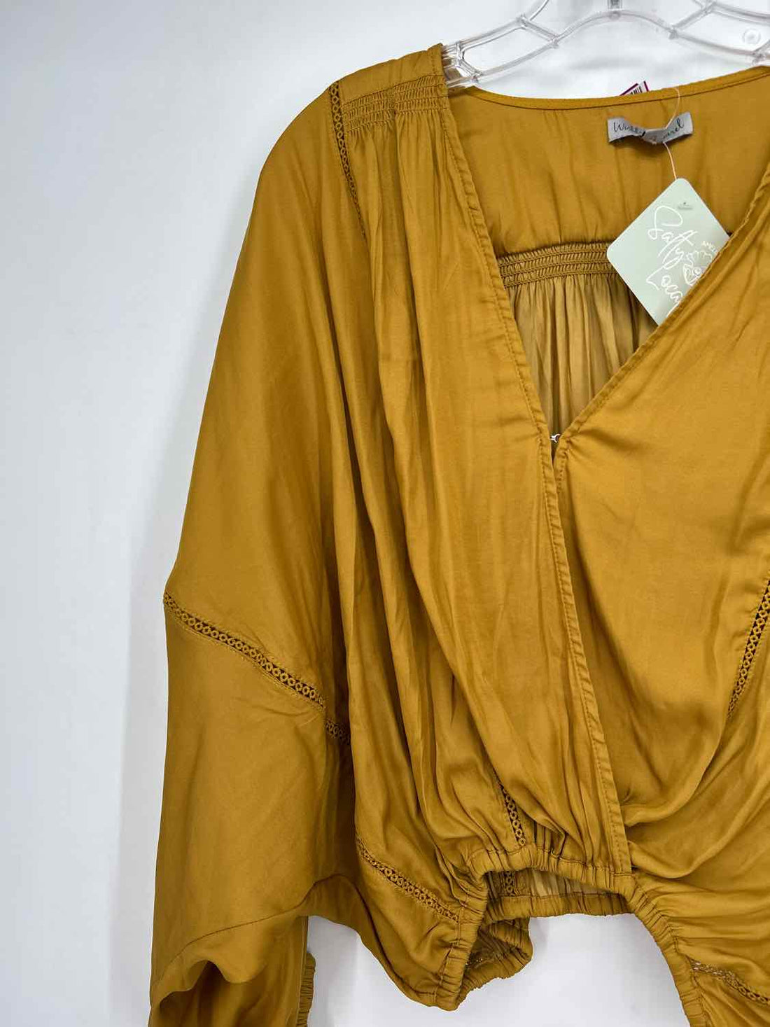 Wishlist Apparel Size M/L Mustard NWT Long Sleeve