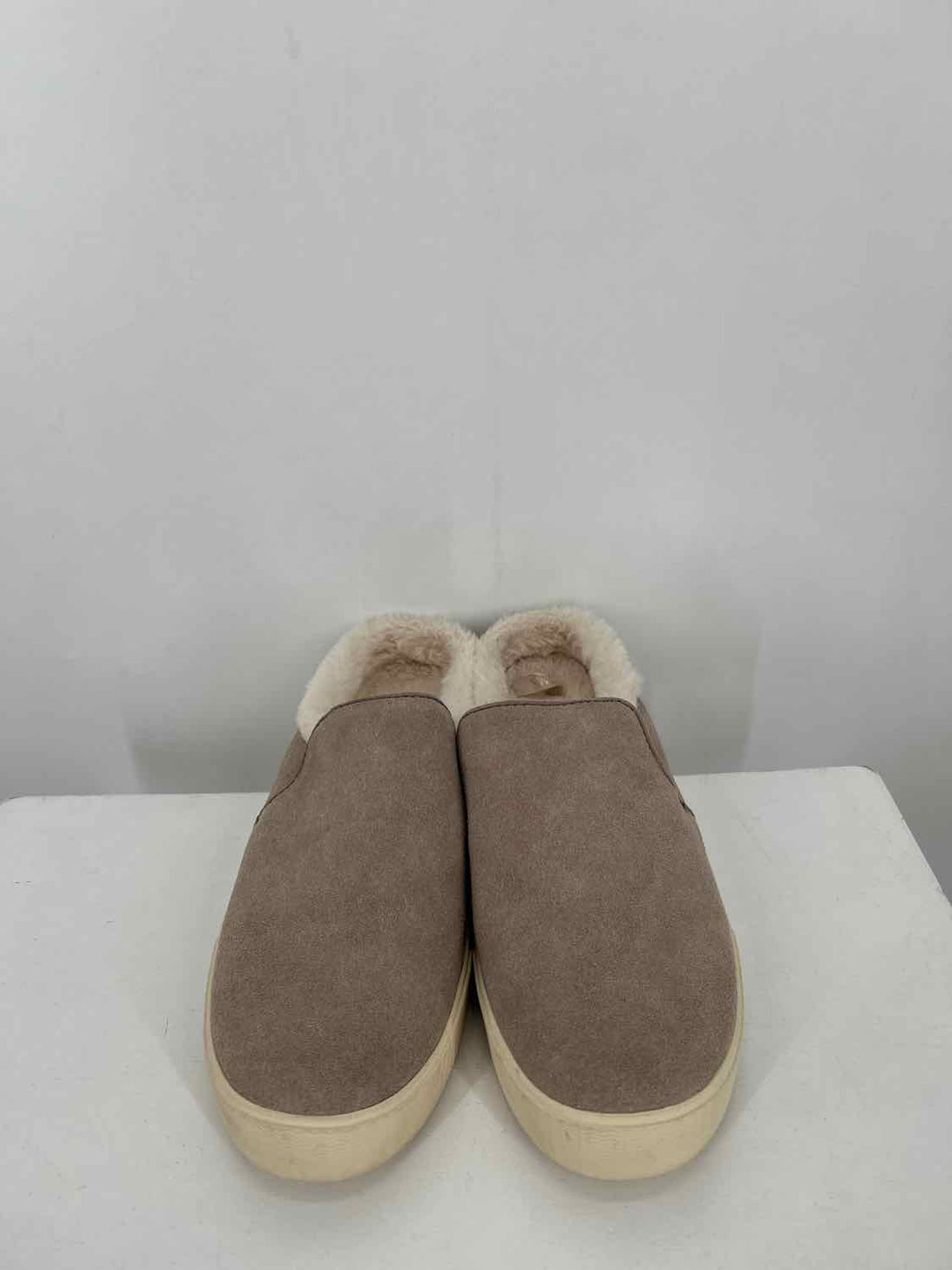 Toms Women Size 10 Taupe Faux Fur Mules