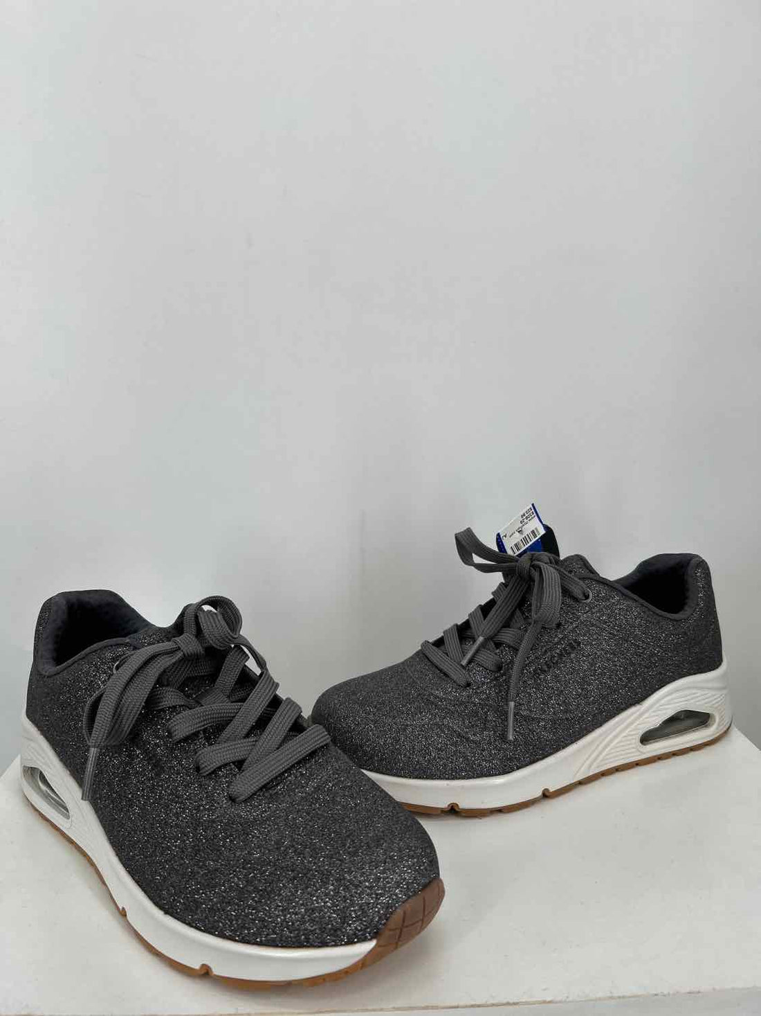 Skechers Women Size 7.5 Gunmetal Glitter Sneakers