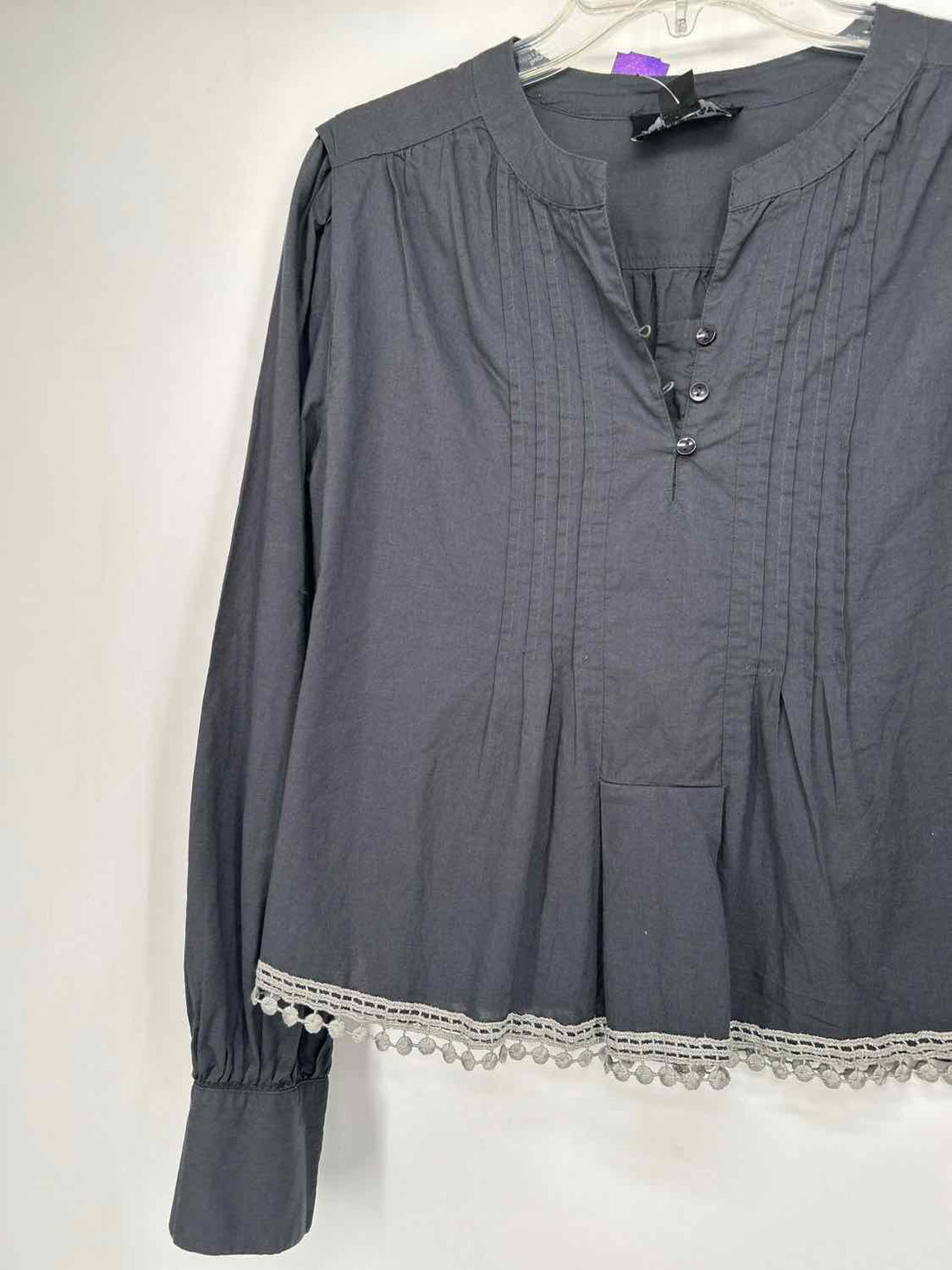 Broadway 38 Size M Dark Gray Long Sleeve