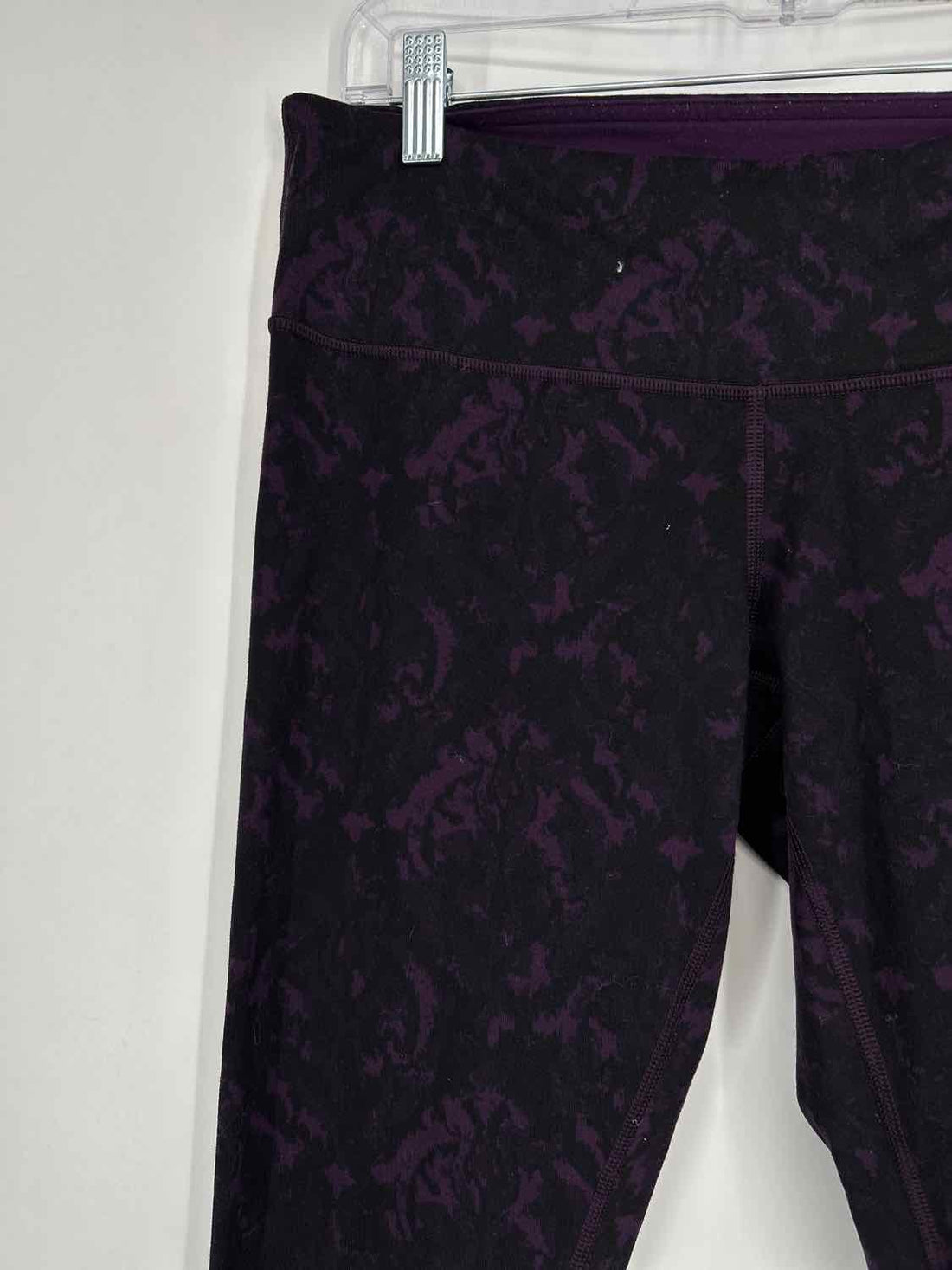 Lululemon Size 8 Purple & Black Active Leggings