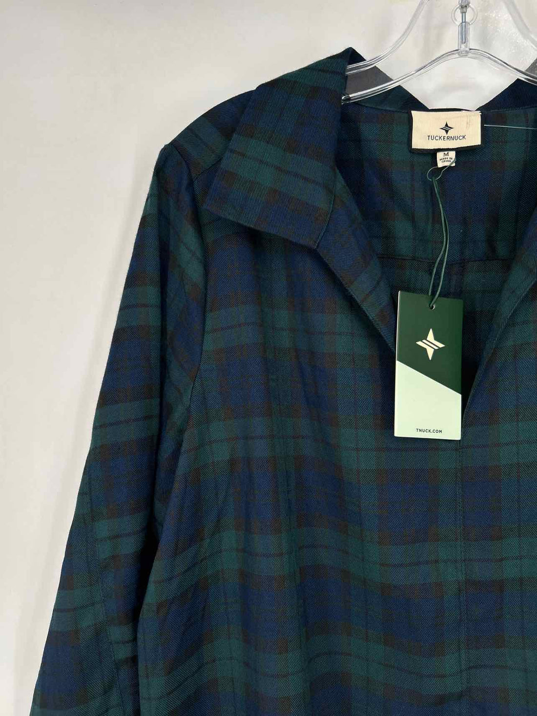 Tuckernuck Size M Navy & Green Plaid NWT Long Sleeve