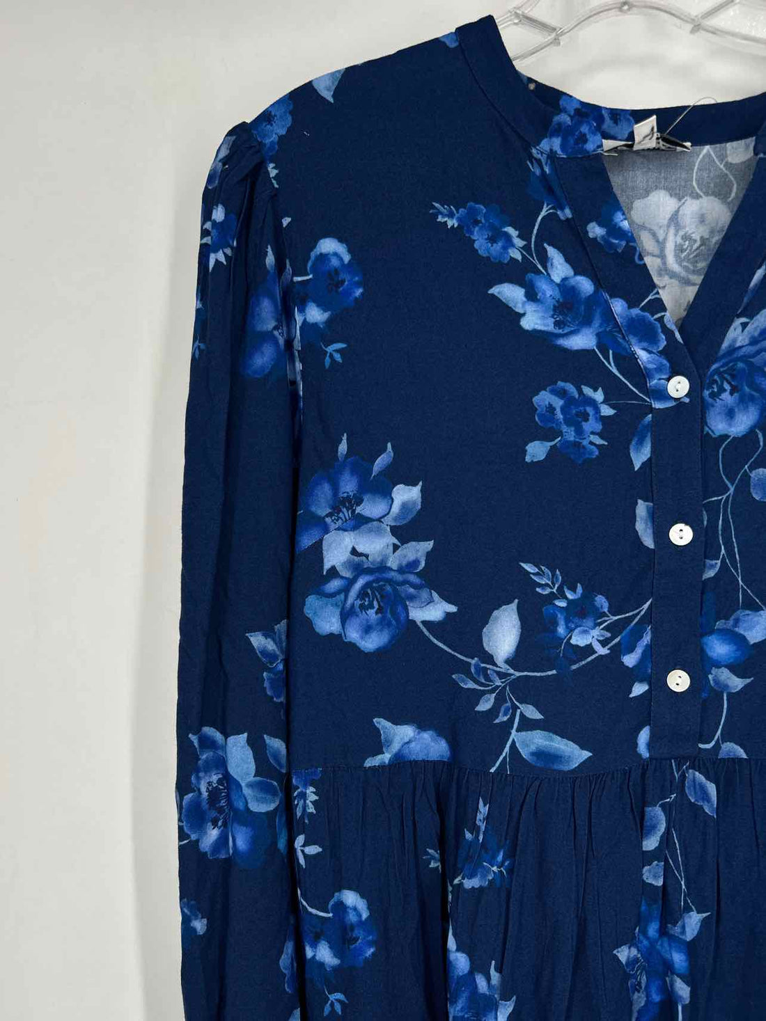 Garrie B Size M Navy Floral Long Sleeve Dress