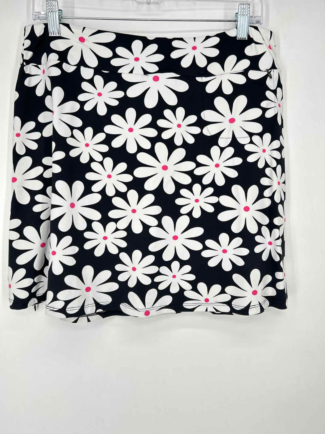 Lulu B Size M Black & White Floral Active Skorts