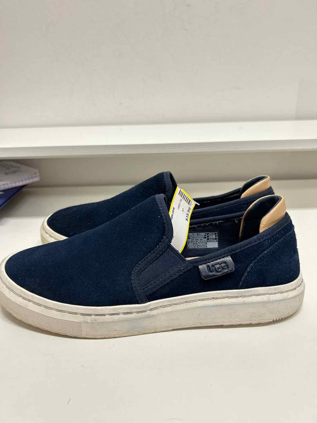 Ugg Women Size 7.5 Navy Suede Sneakers