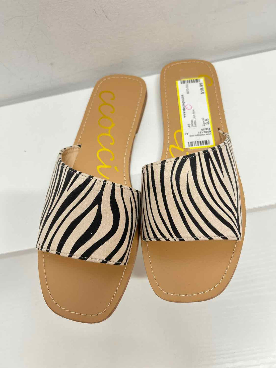 Ccocci Women Size 8.5 Zebra Like New Slides