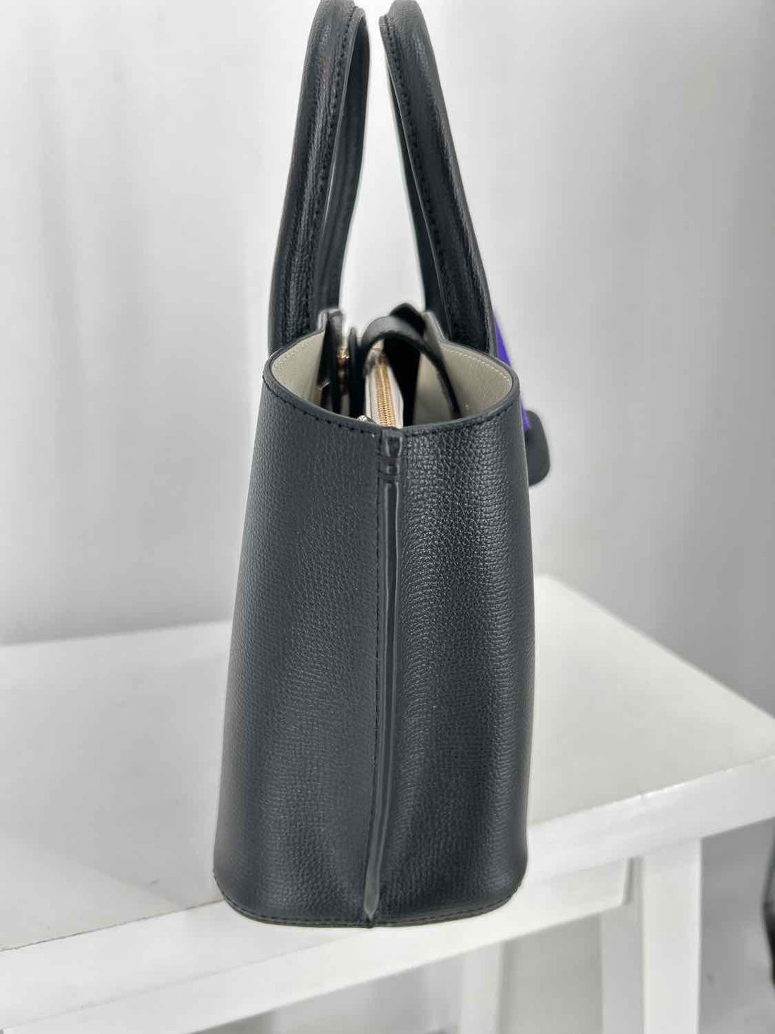 Kate Spade New York black pebled leather Suite Crossbody tote