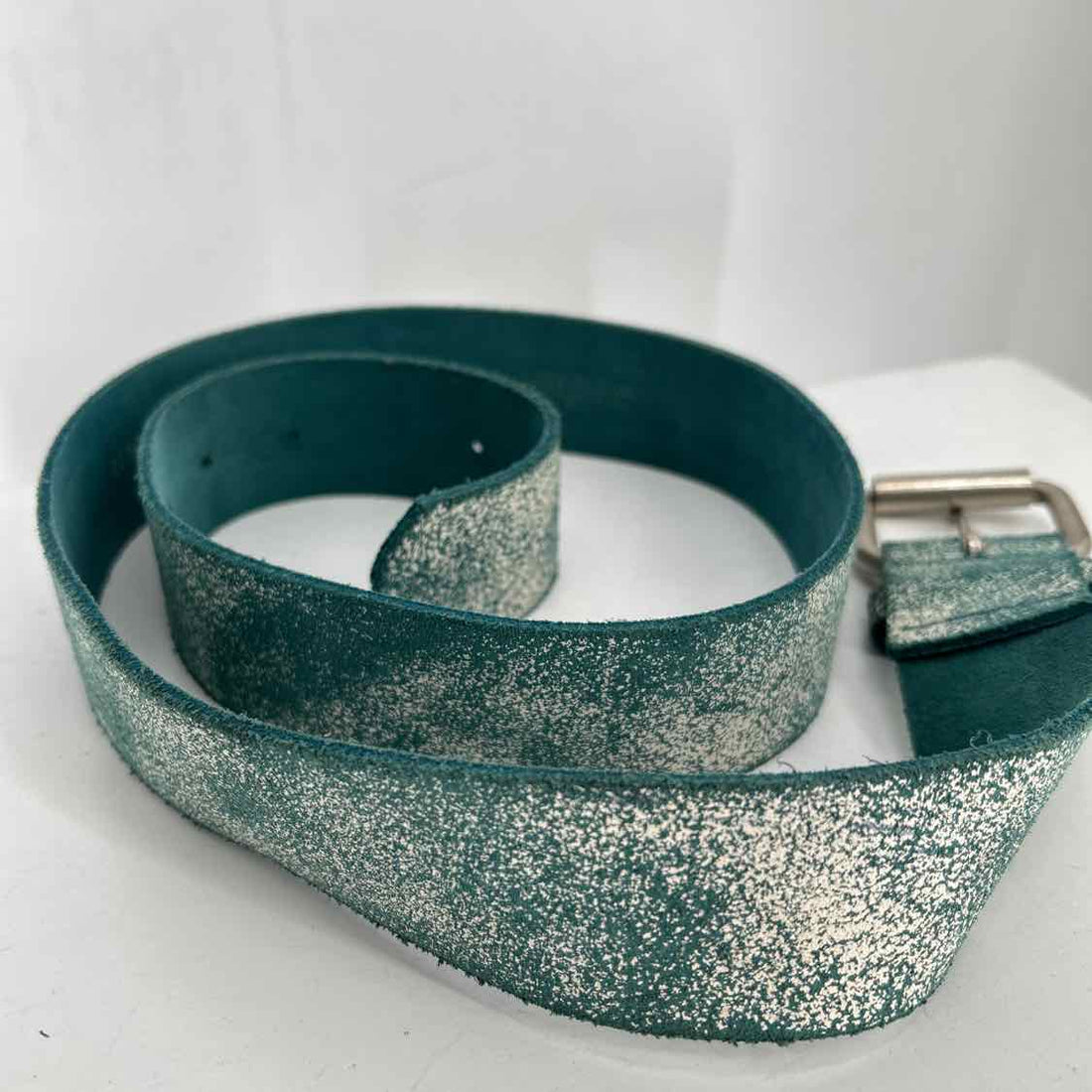 No Brand Name Size M Genuine Leather Teal Belts