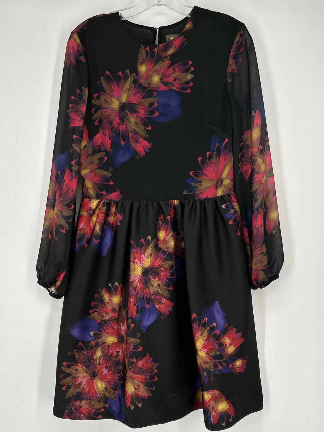 Taylor Size 6 Black Floral Long Sleeve Dress
