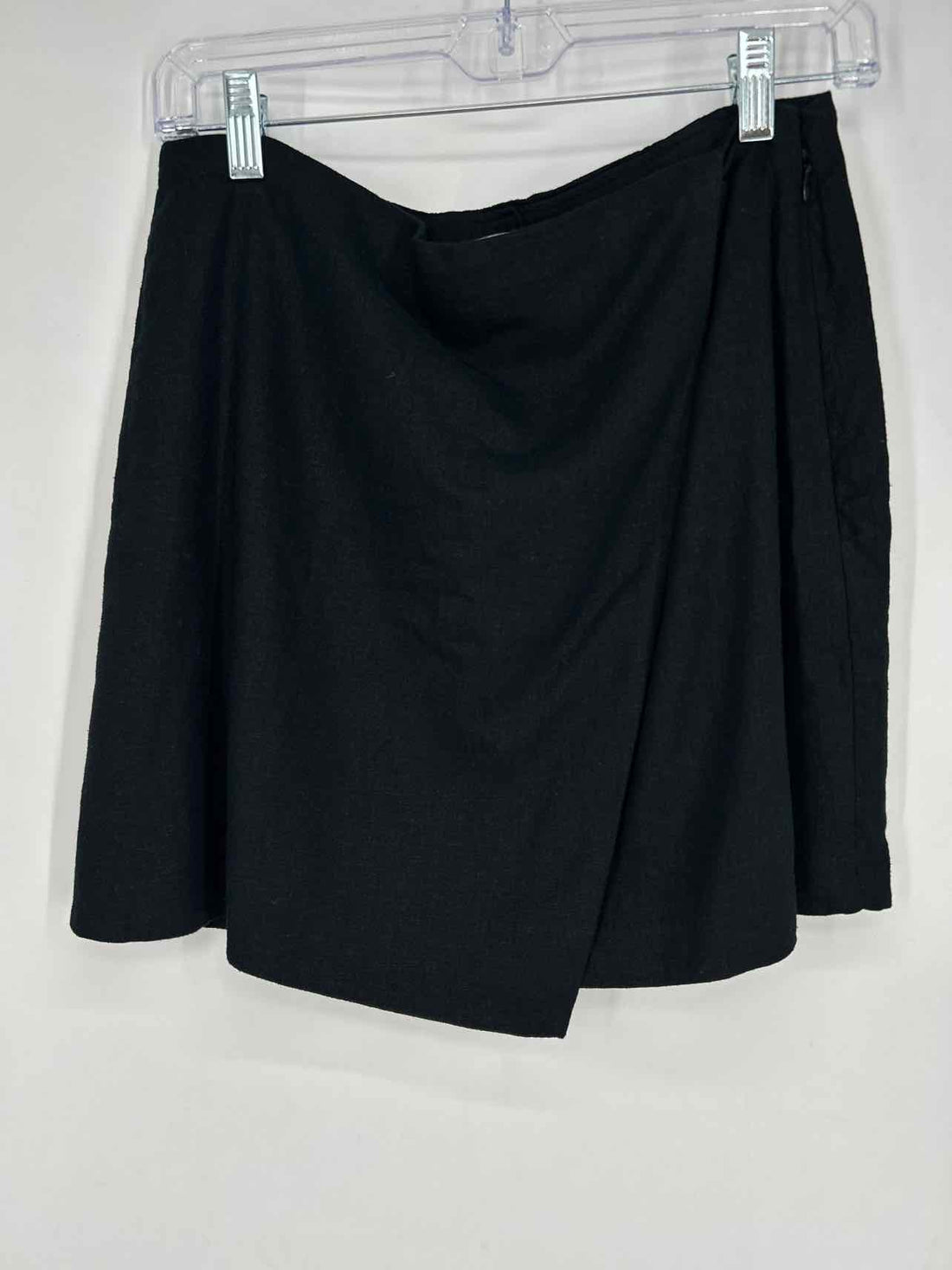 Abercrombie & Fitch Size M Black Skort