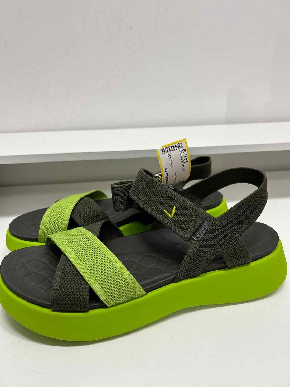 Vivaia Women Size 11 Olive & Light Green New Sandals