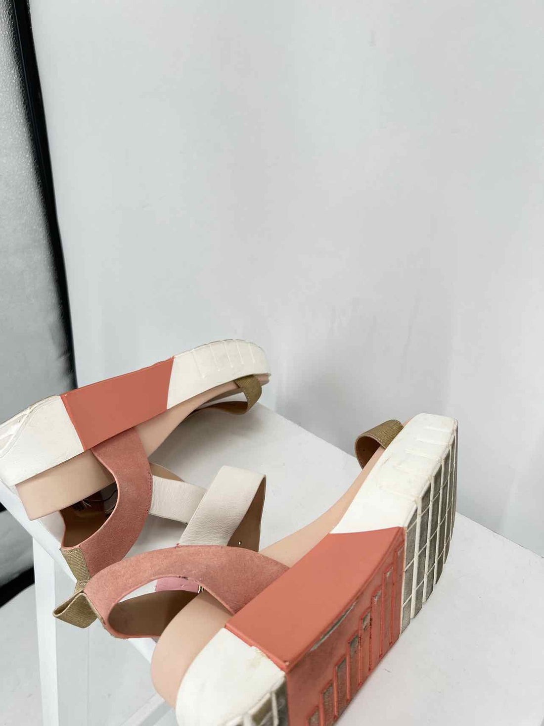 Steve Madden Women Size 7 Colorblock Sandals