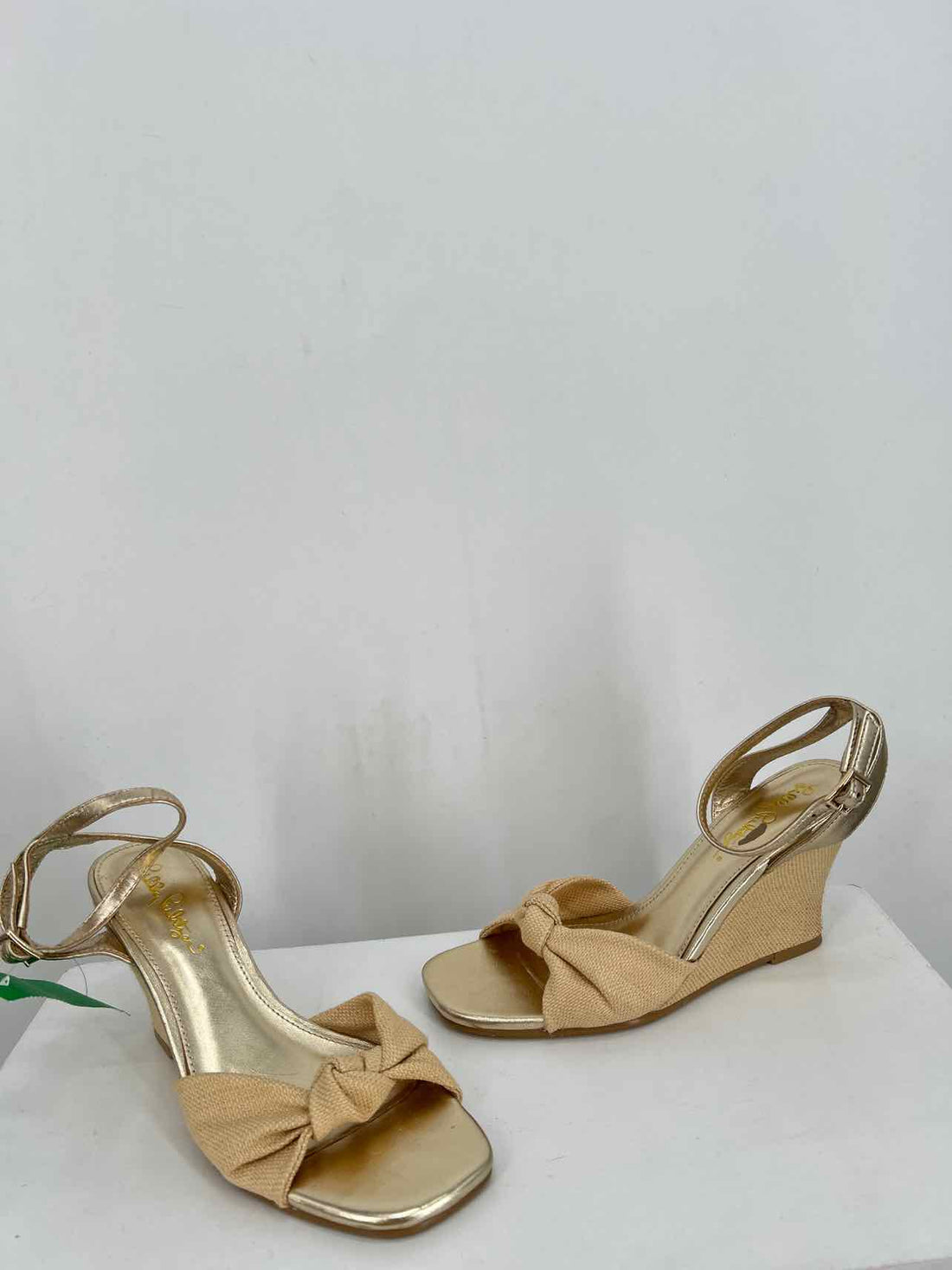Lilly Pulitzer Women Size 6.5 Gold Canvas Wedges