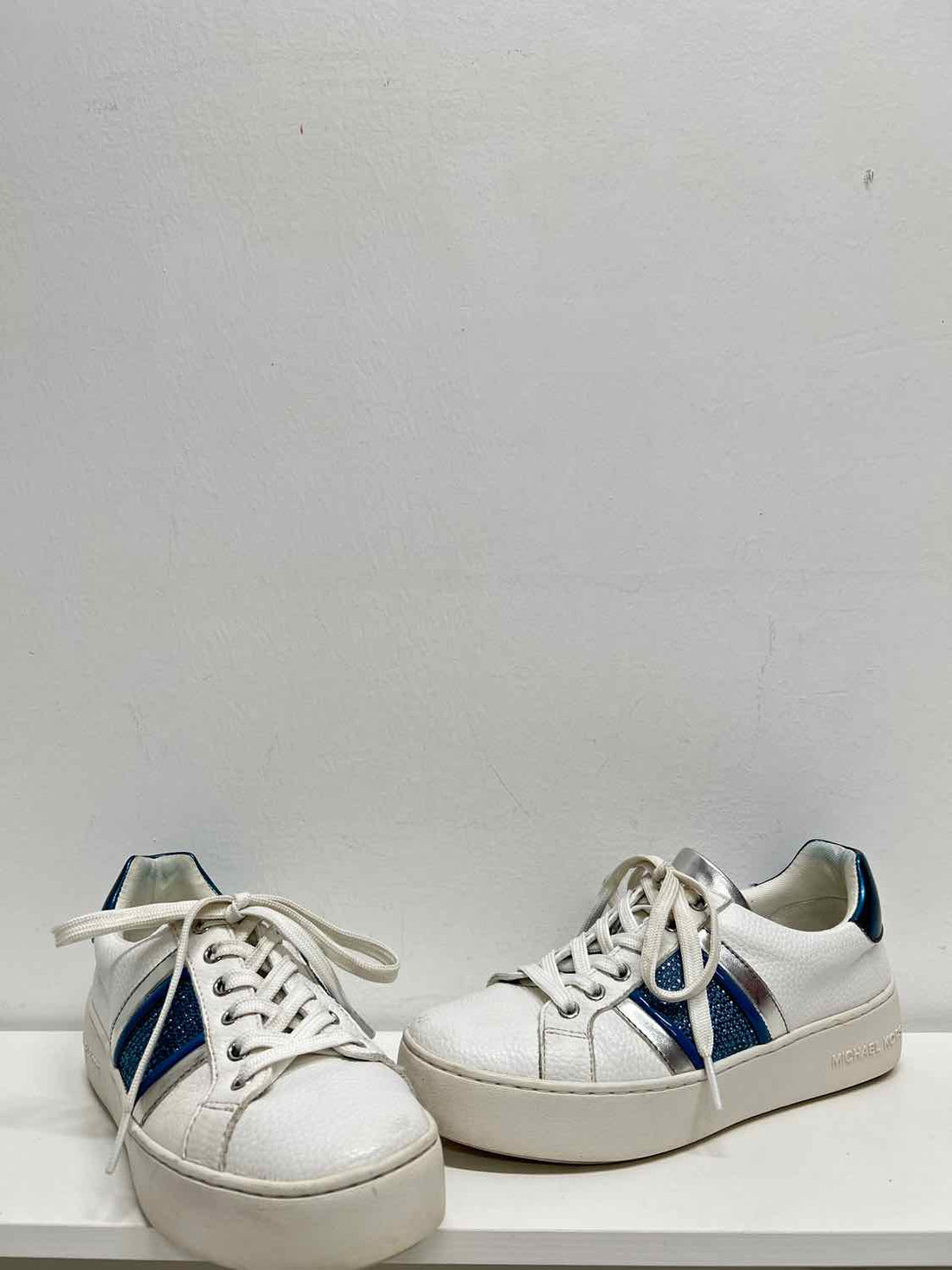 Michael Kors Women Size 7 White & Blue Sneakers