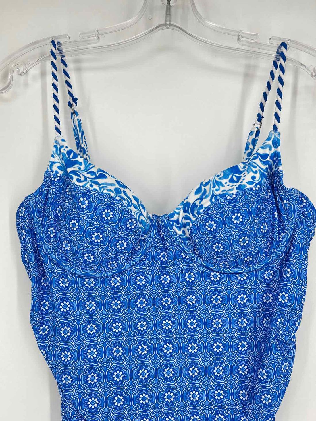 Cup She Size L White & Blue Print NWT Swimsuit 1 Piece