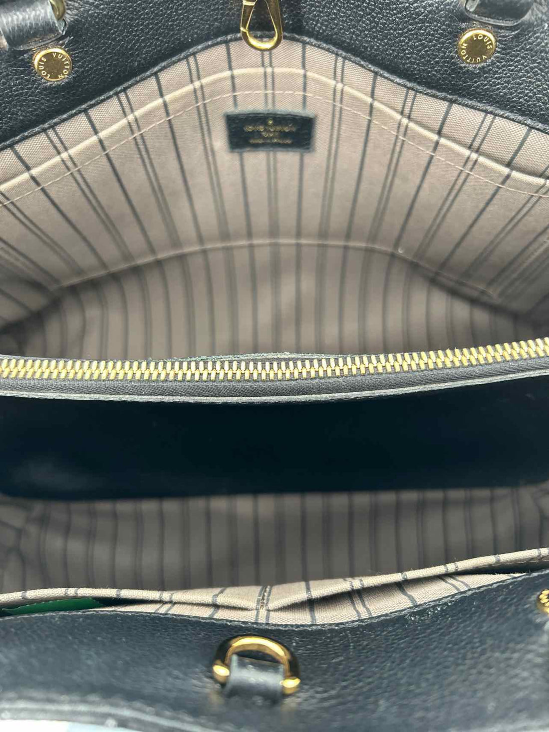 Louis Vuitton Black Leather Good LUXURY