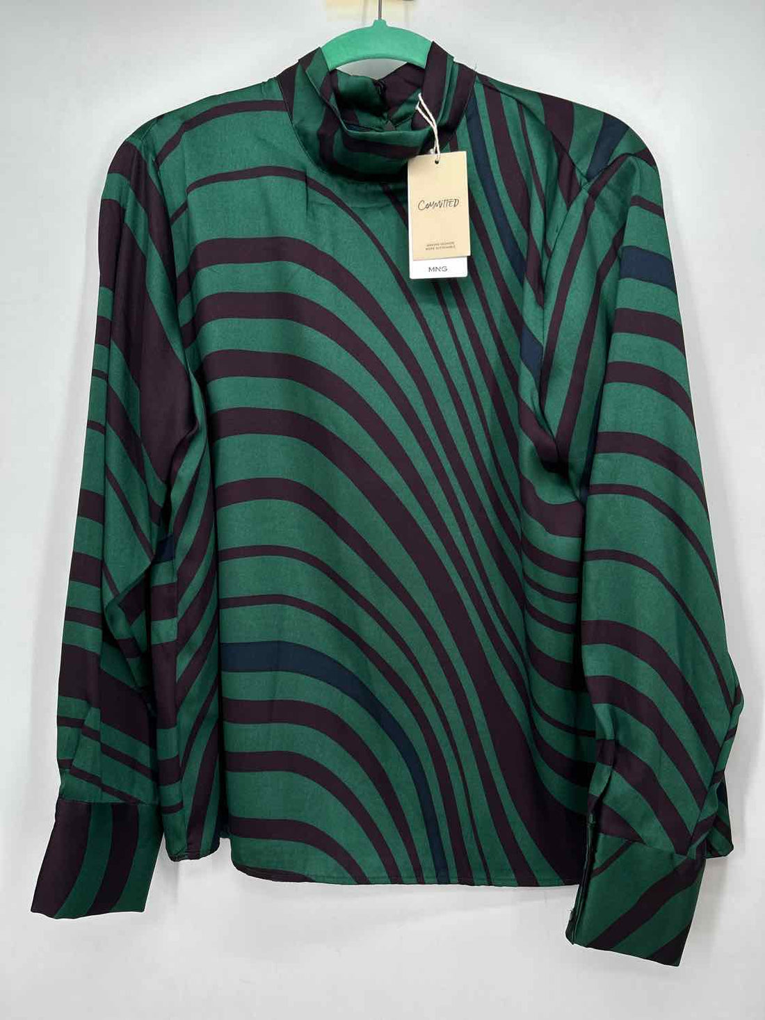 MNG Size 8 Green Print NWT Long Sleeve
