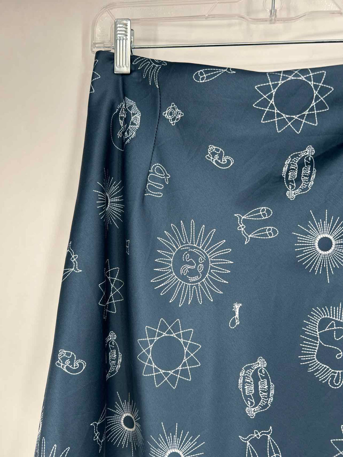 Princess Polly Size 6 Blue Print Skirts