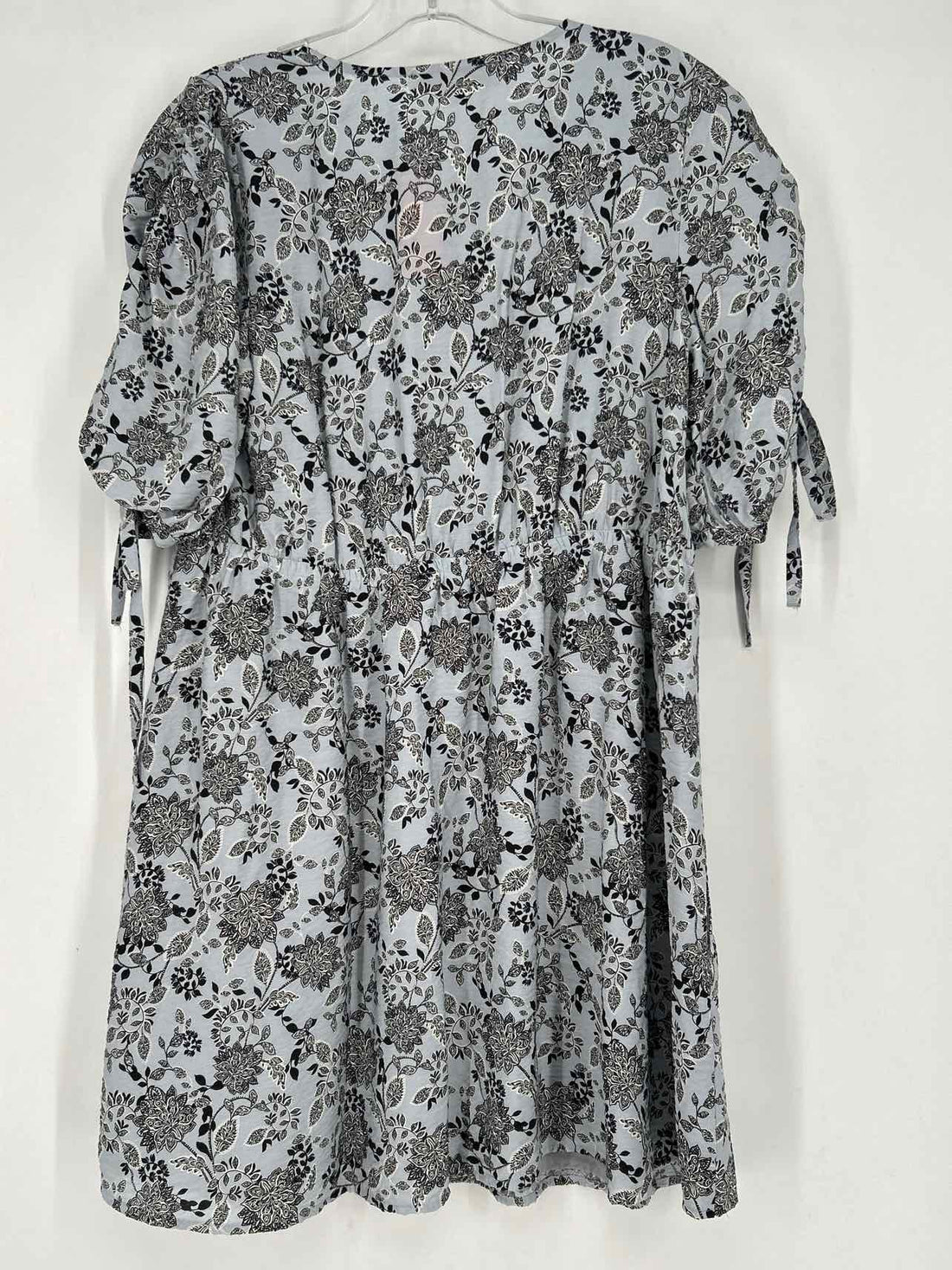 Loft Size MP Light Blue & Black Short Sleeve Dress