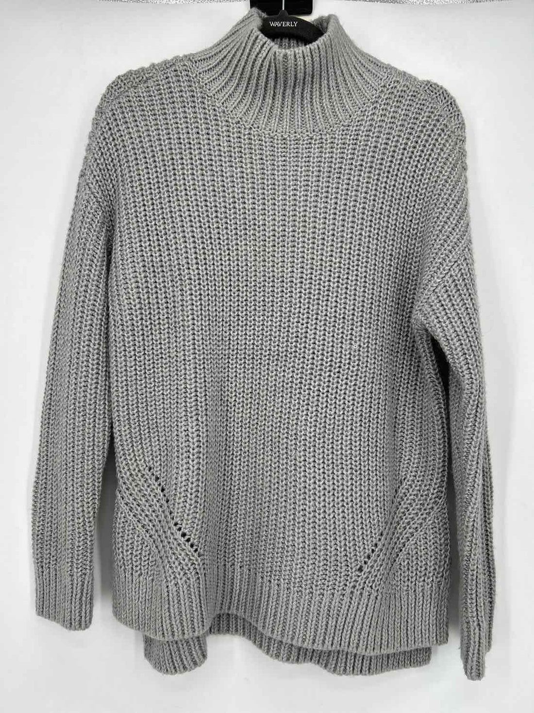 Ann Taylor Size M Gray Sweater