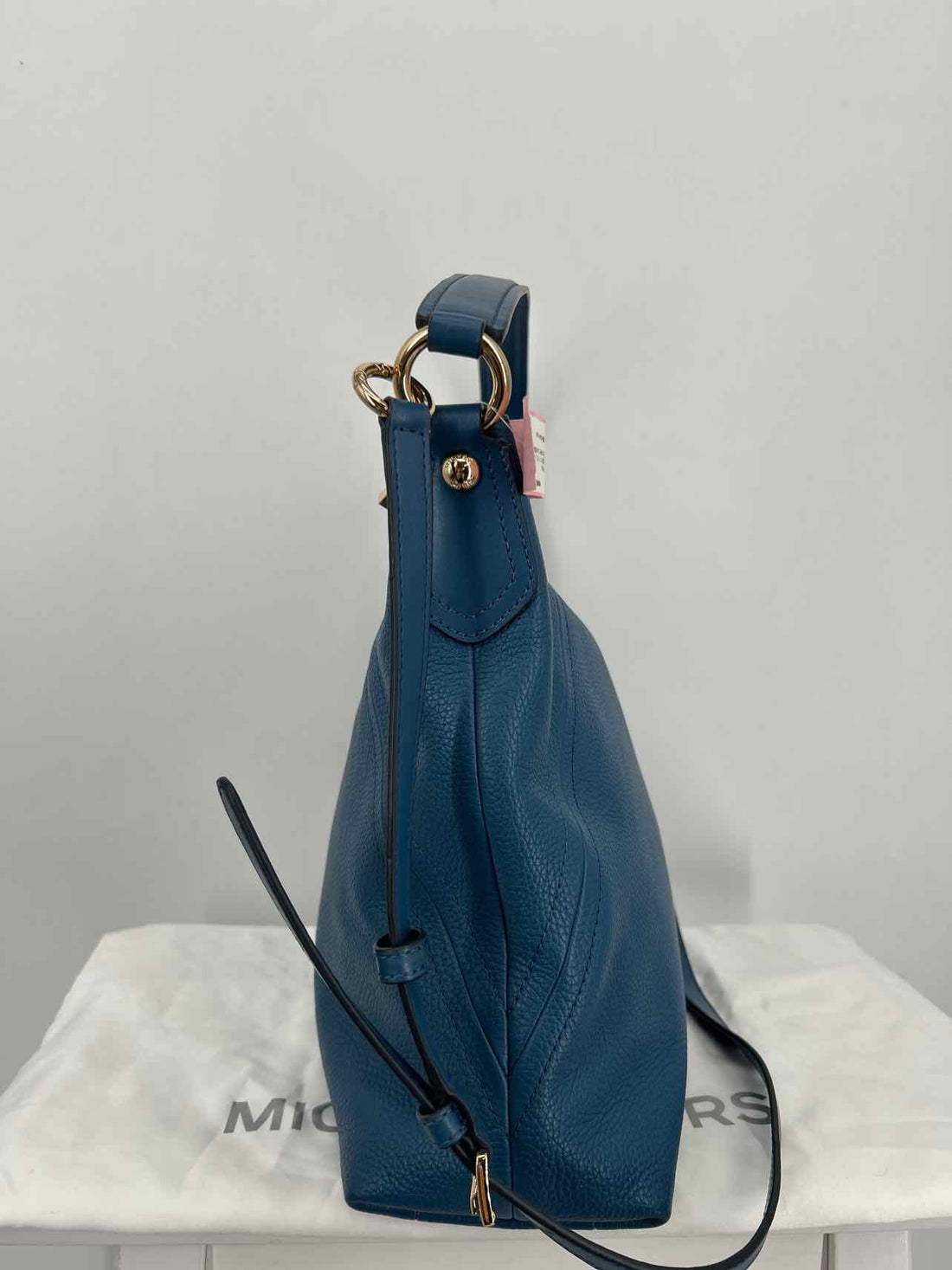 Michael Kors Blue Pebbled Leather Excellent Condition Hobo