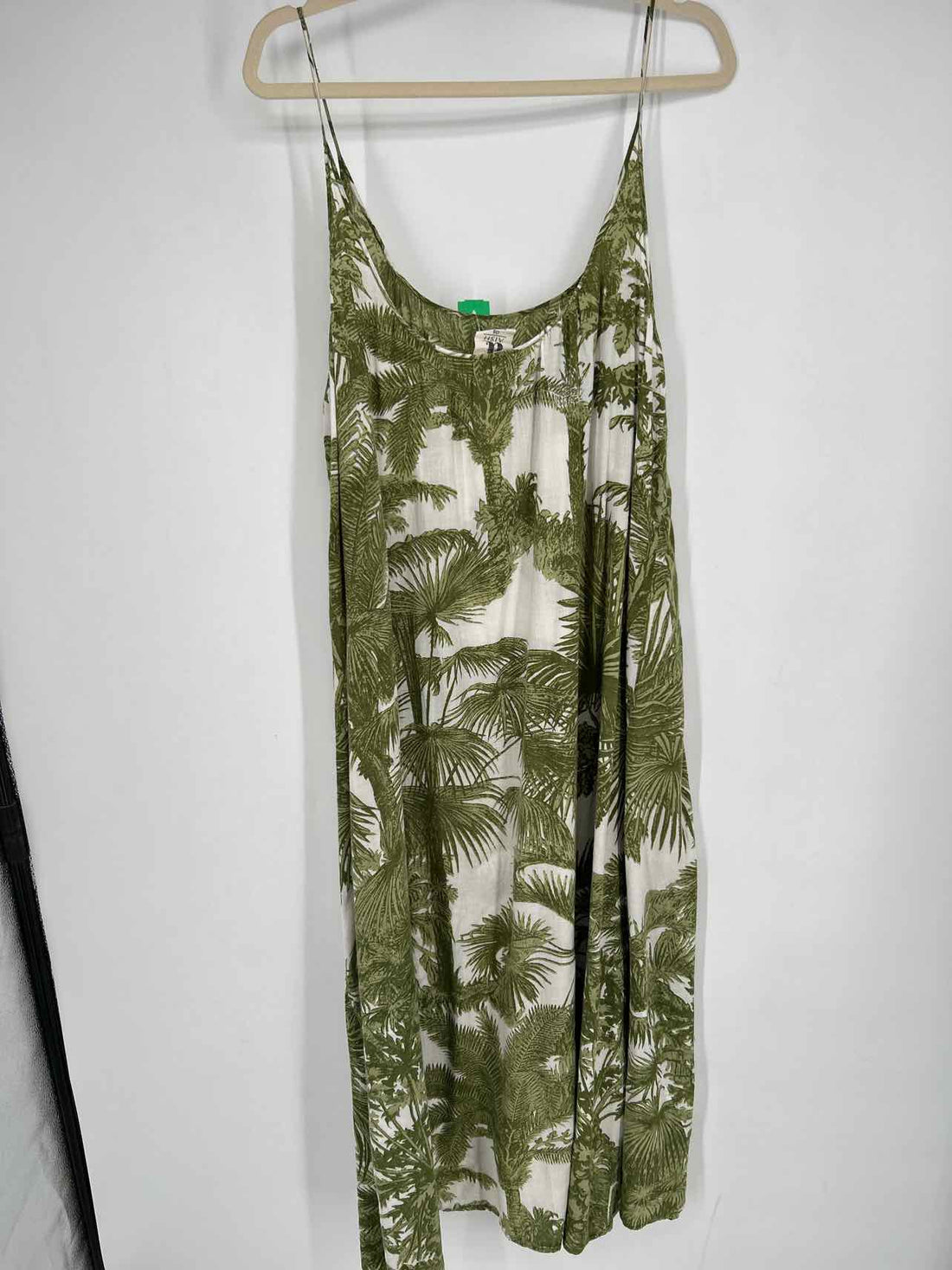 AISH Size One Size Green & White Print Dress