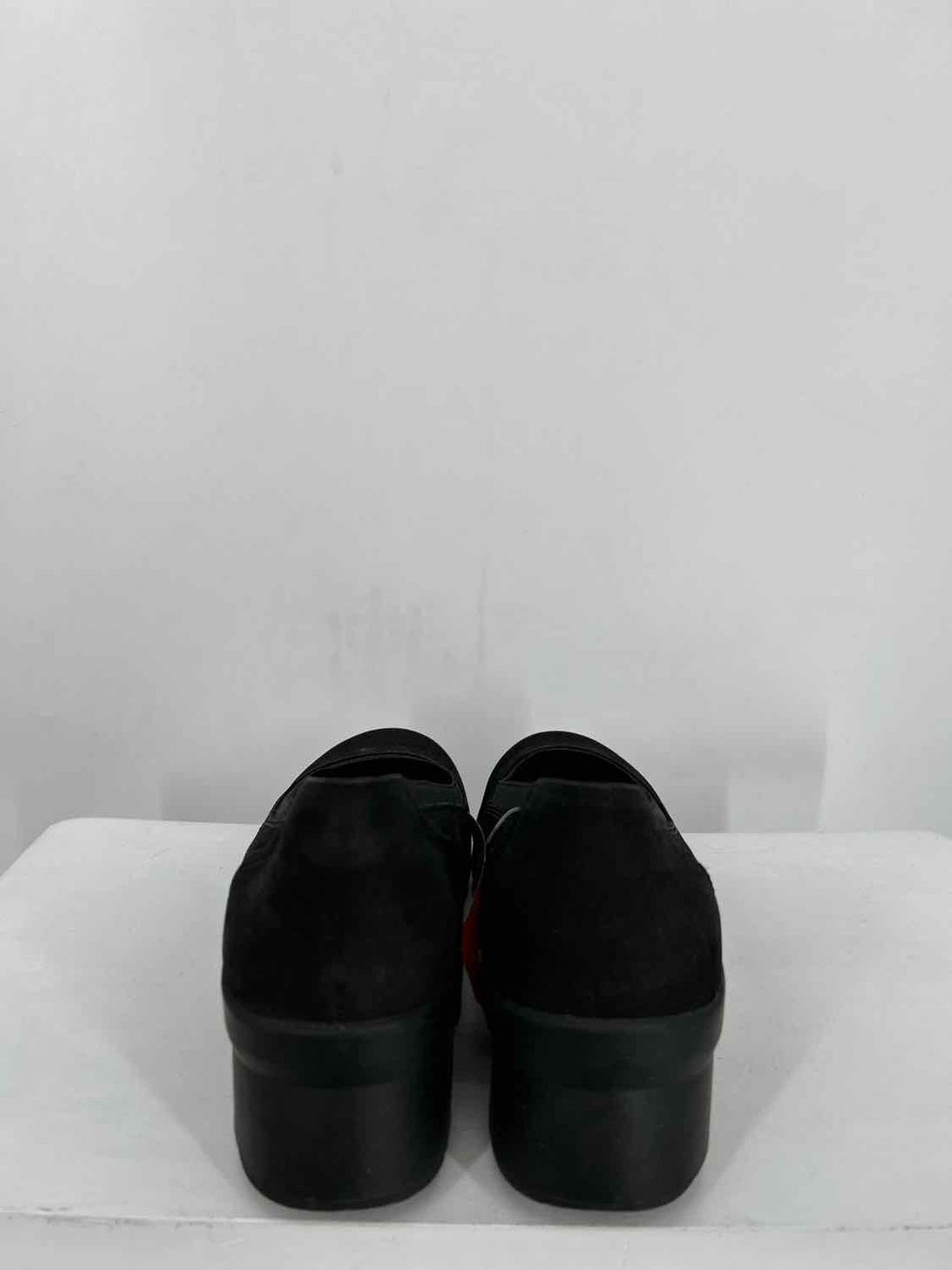 Clarks Women Size 8.5 Black Wedge Heels
