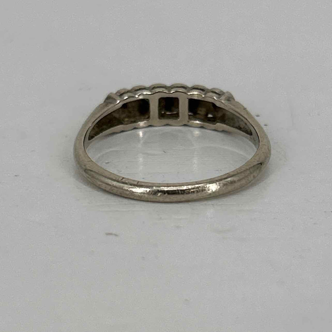 Vintage Ring Size 6 14K Silver Vintage LUXURY
