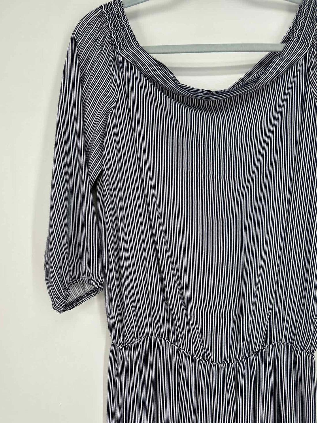 Ann Taylor Size 6 Navy & White Striped NWT Dress