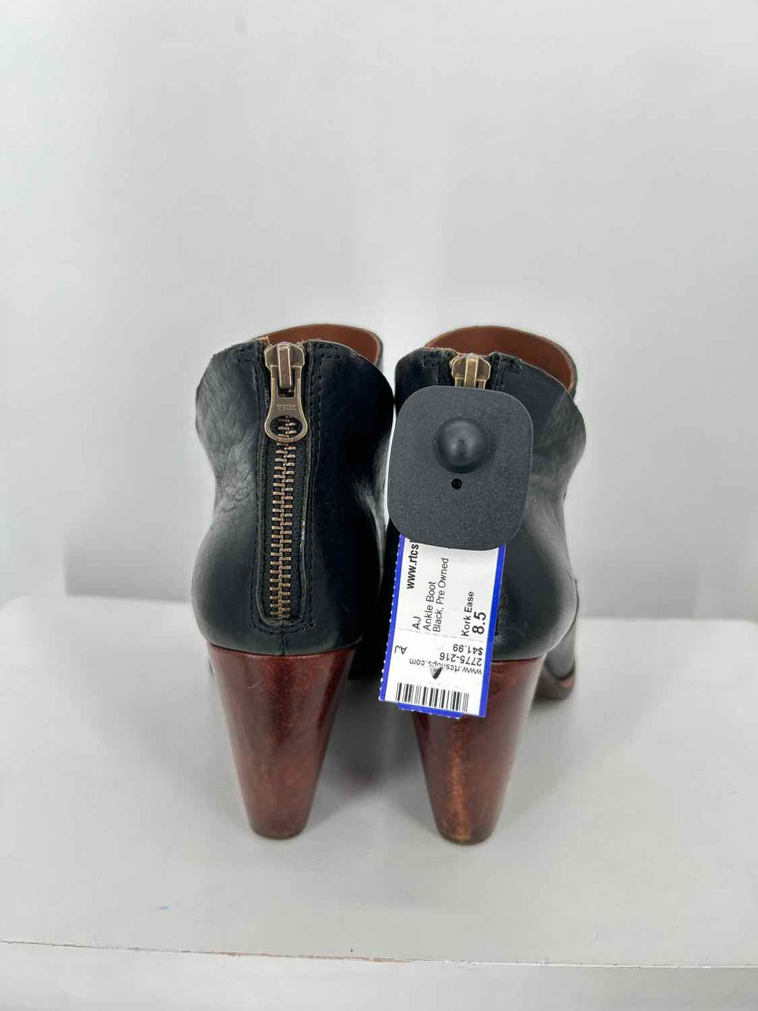 Kork Ease Women Size 8.5 Black Ankle Boot
