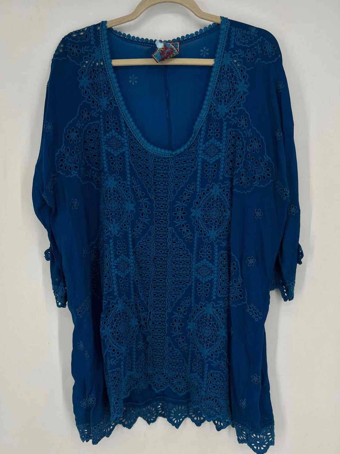 Johnny Was Size XL Blue Eyelet Long Sleeve