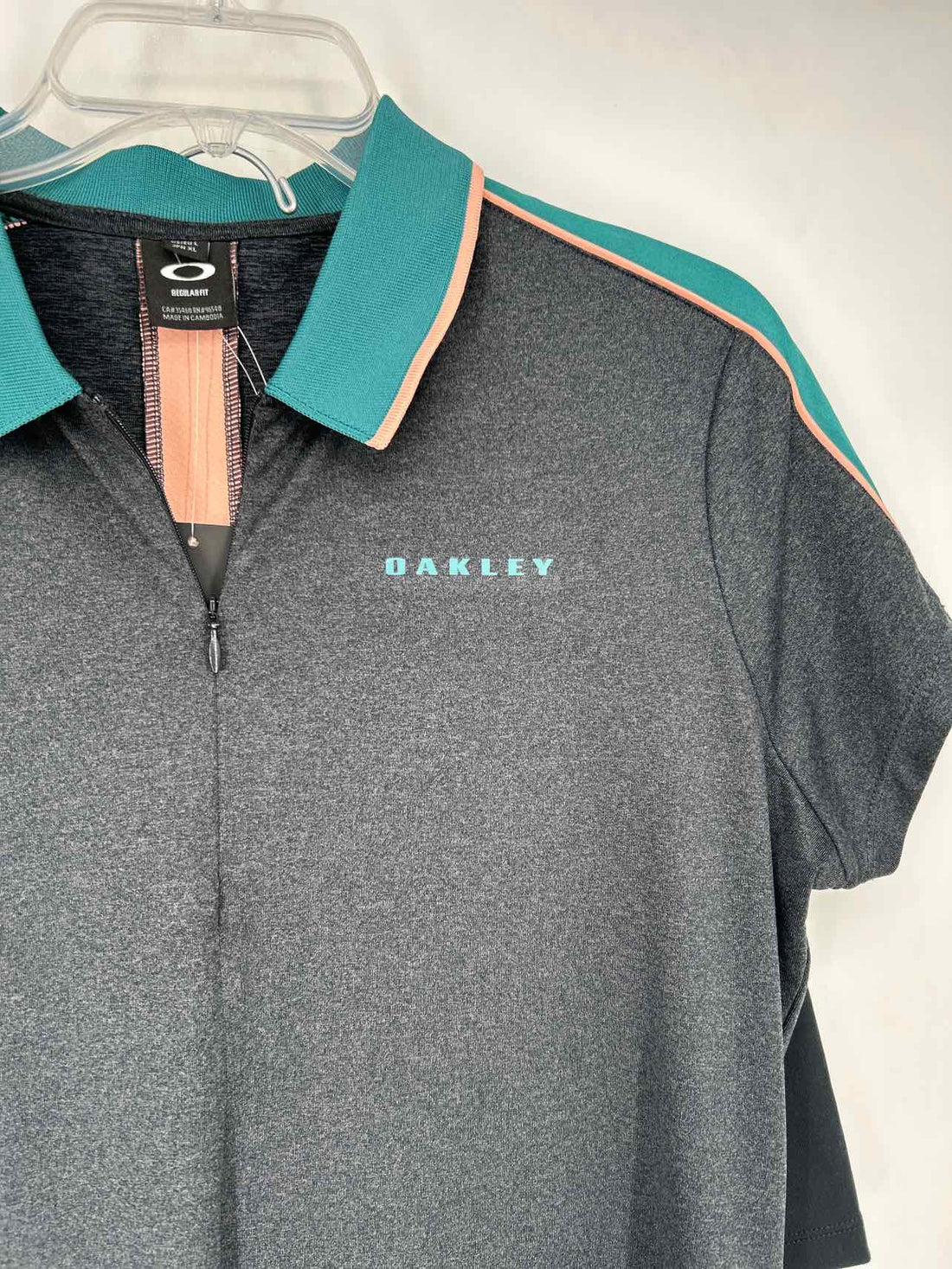 Oakley Size L Dark Gray NWT Active Dresses