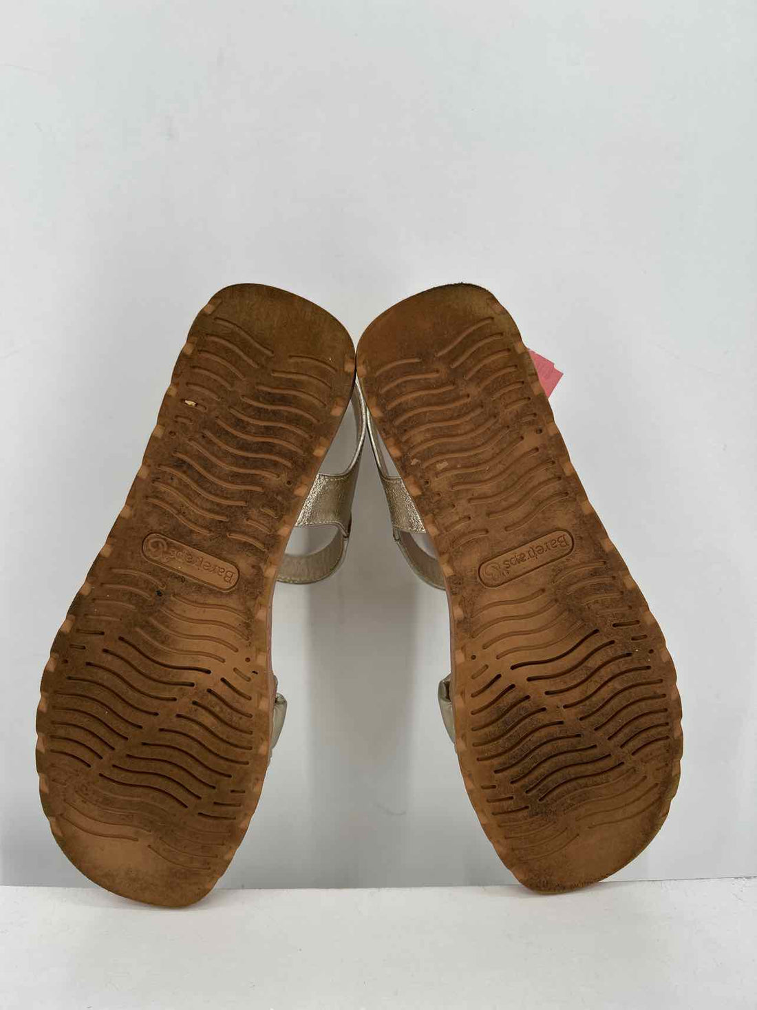 Baretraps Women Size 7.5 Gold Sandals