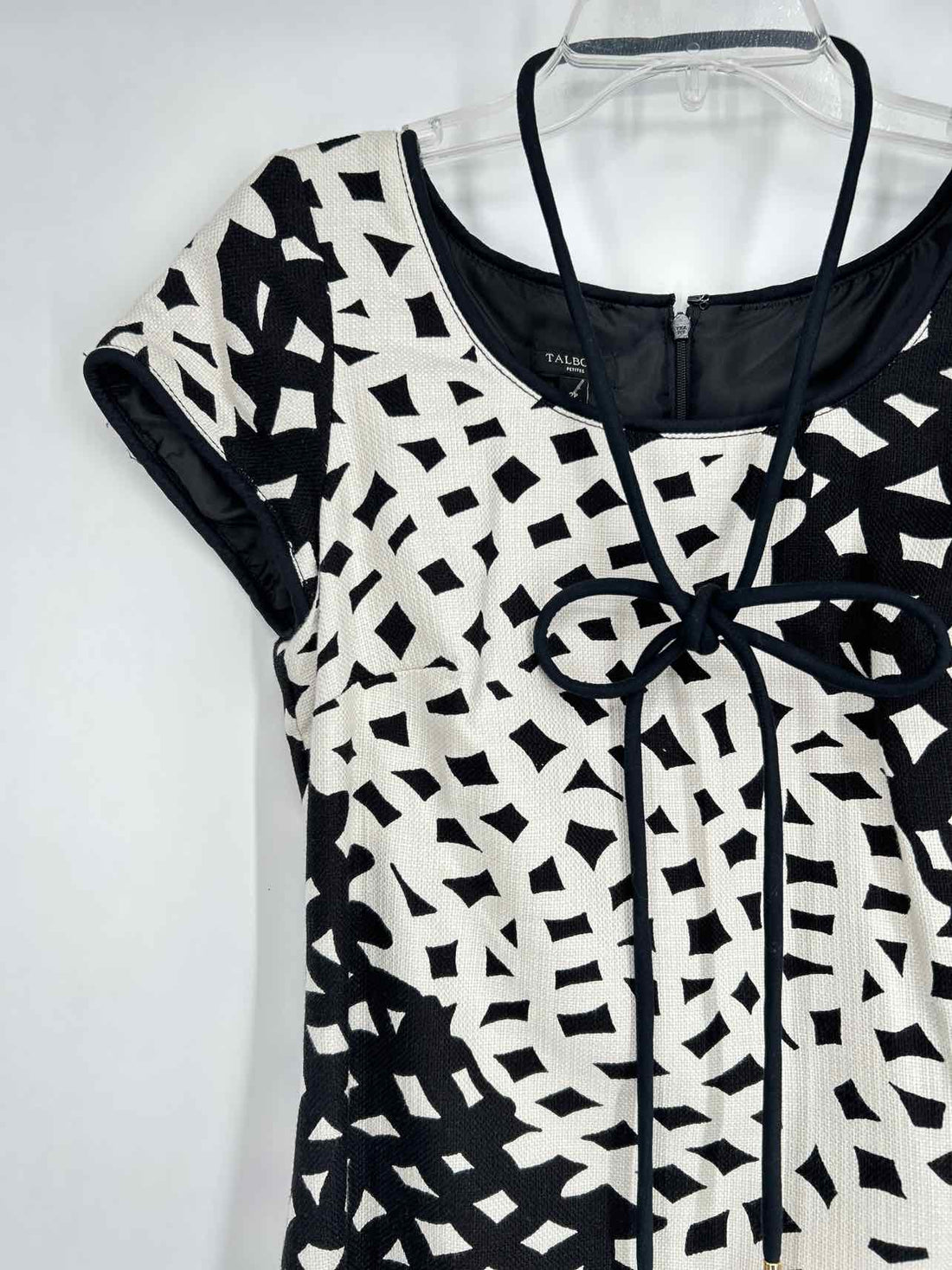 Talbots Size 2P Black & White Short Sleeve Dress