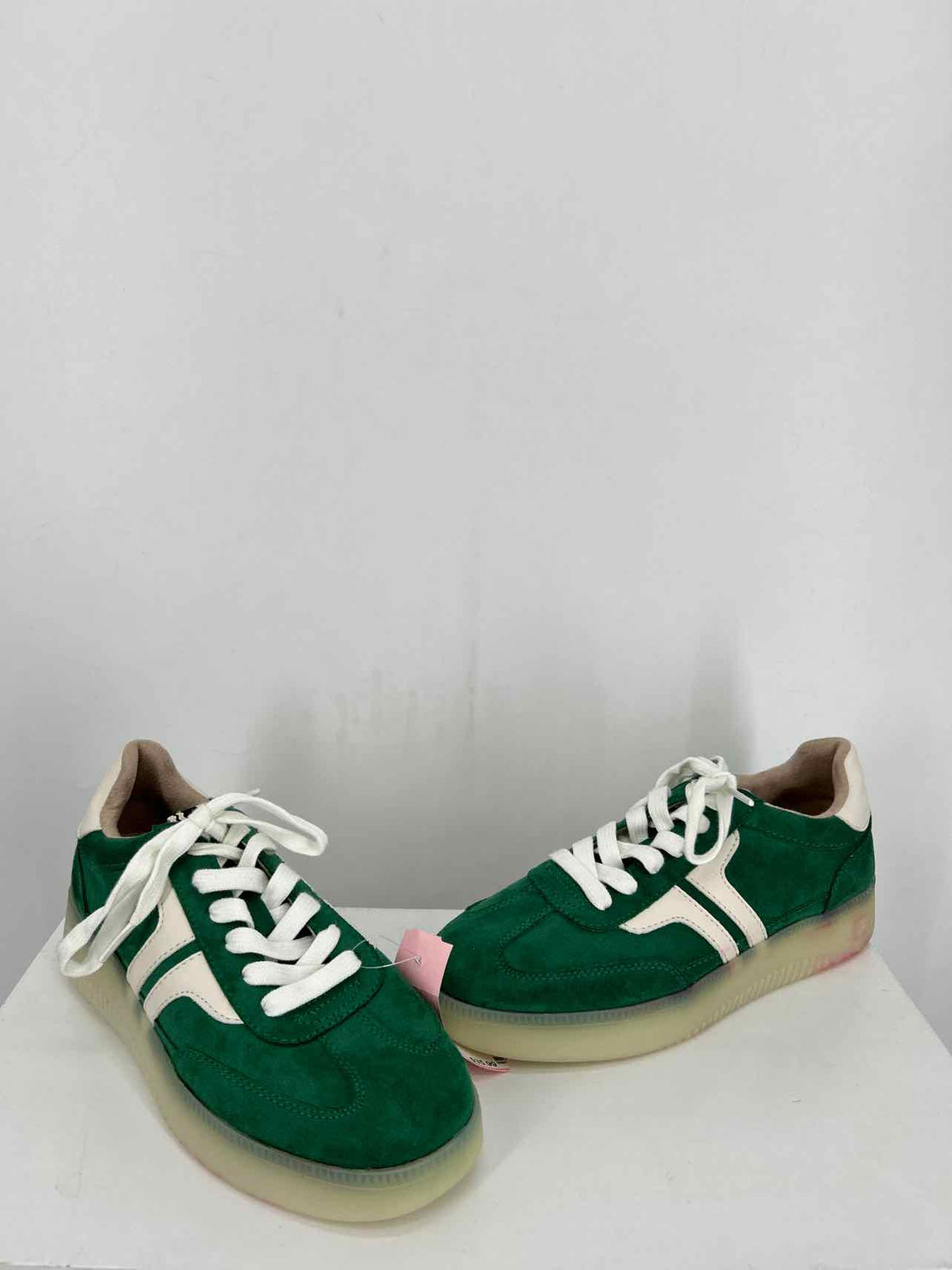 Shu Shop Women Size 6 Green & White New Boutique Shoes
