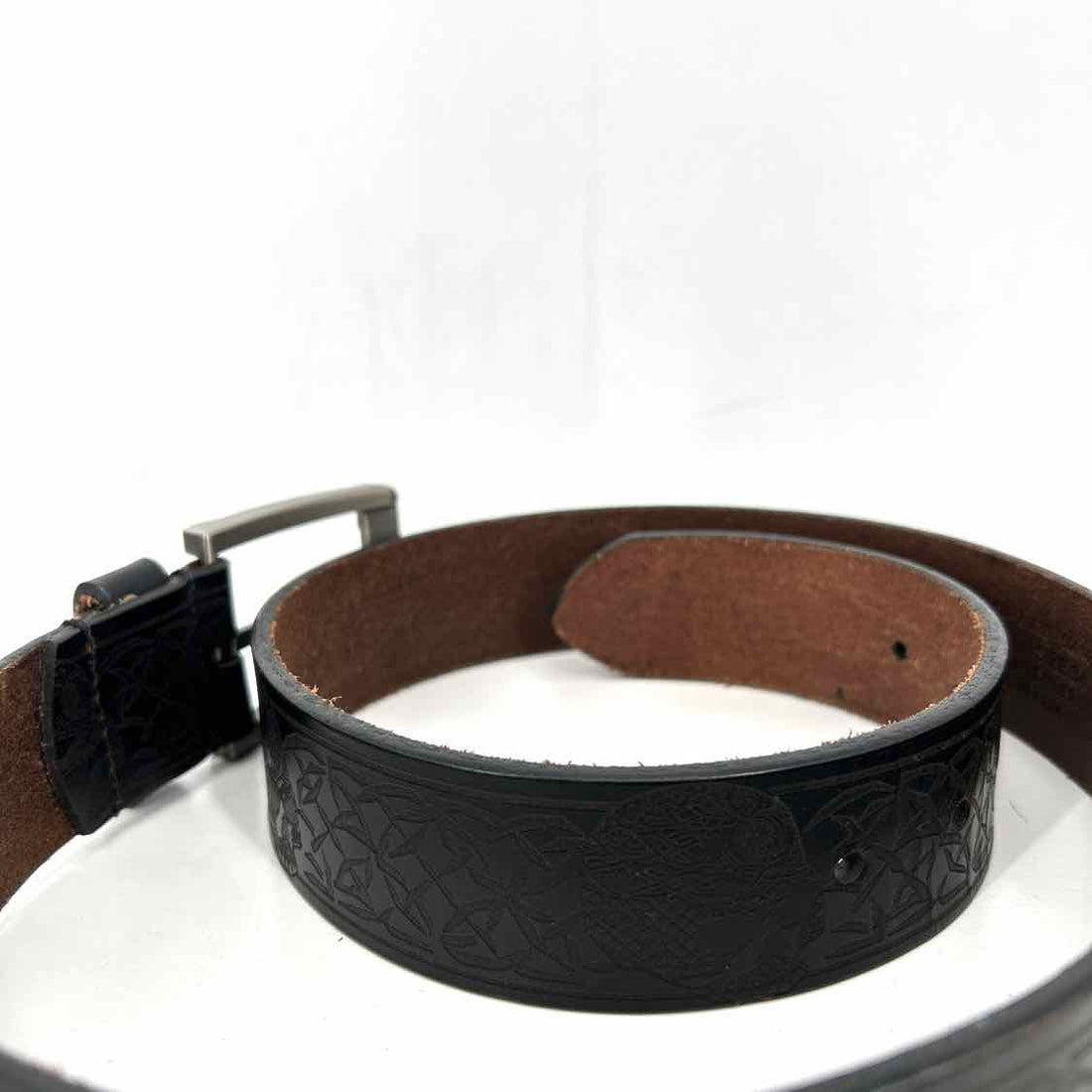 No Brand Name Size 34 Genuine Leather Dark Brown Belts